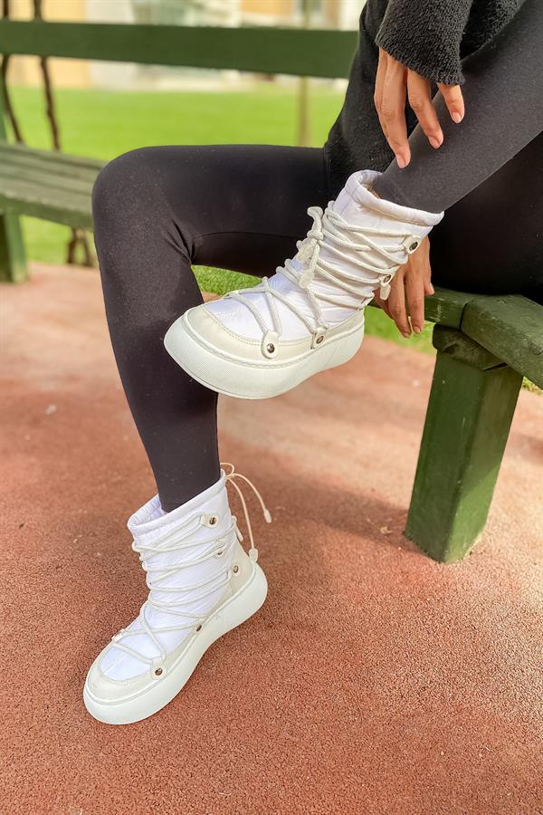 Reneka Beyaz Paraşüt İpli Kadın Bot