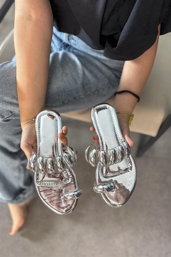 Seny Gümüş Tek Taş Biye Toka Detaylı Kadın Terlik