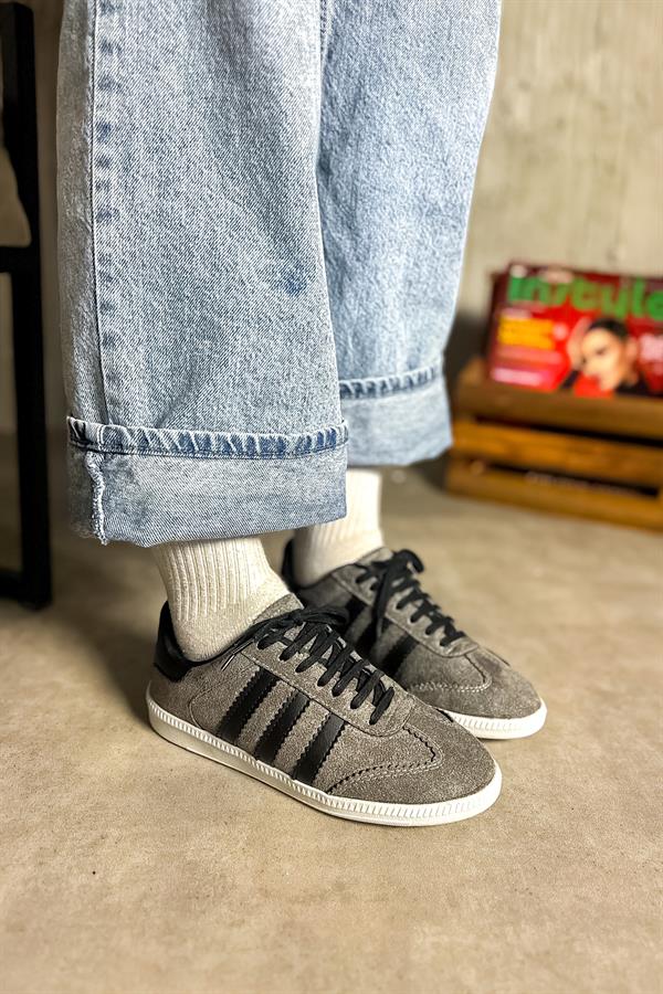 Snar Füme Üç Çizgili Süet Kadın Sneakers