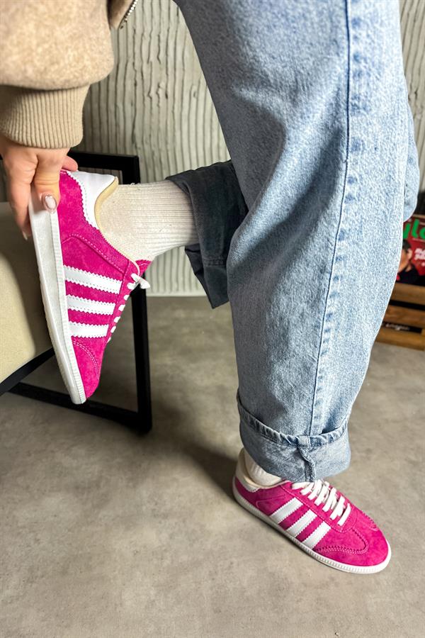 Snar Fuşya Üç Çizgili Süet Kadın Sneakers