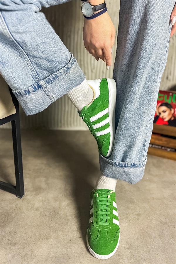 Snar Yeşil Üç Çizgili Süet Kadın Sneakers