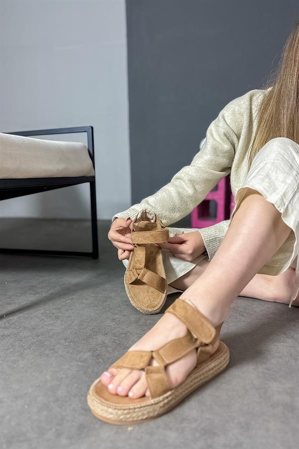 Trav Taba Cırtlı Detay Kadın Sandalet