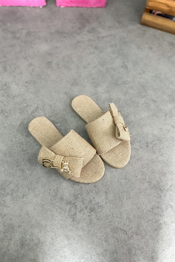 Valen Bej Hasır Ayıcık Fiyonk Detaylı Kadın Terlik