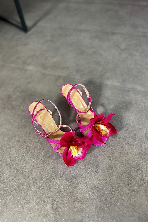Wix Fuşya Çiçek Detaylı Kadın Topuklu Ayakkabı