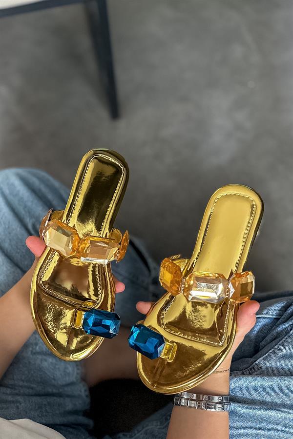 Zeyna Gold Tek Mavi Taş Detaylı Kadın Terlik