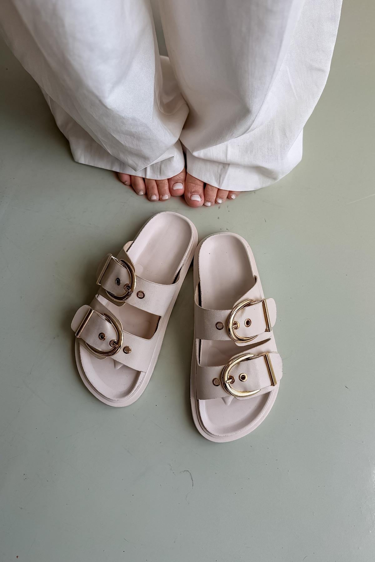 Boris Bej Çift Toka Detaylı Kadın Terlik