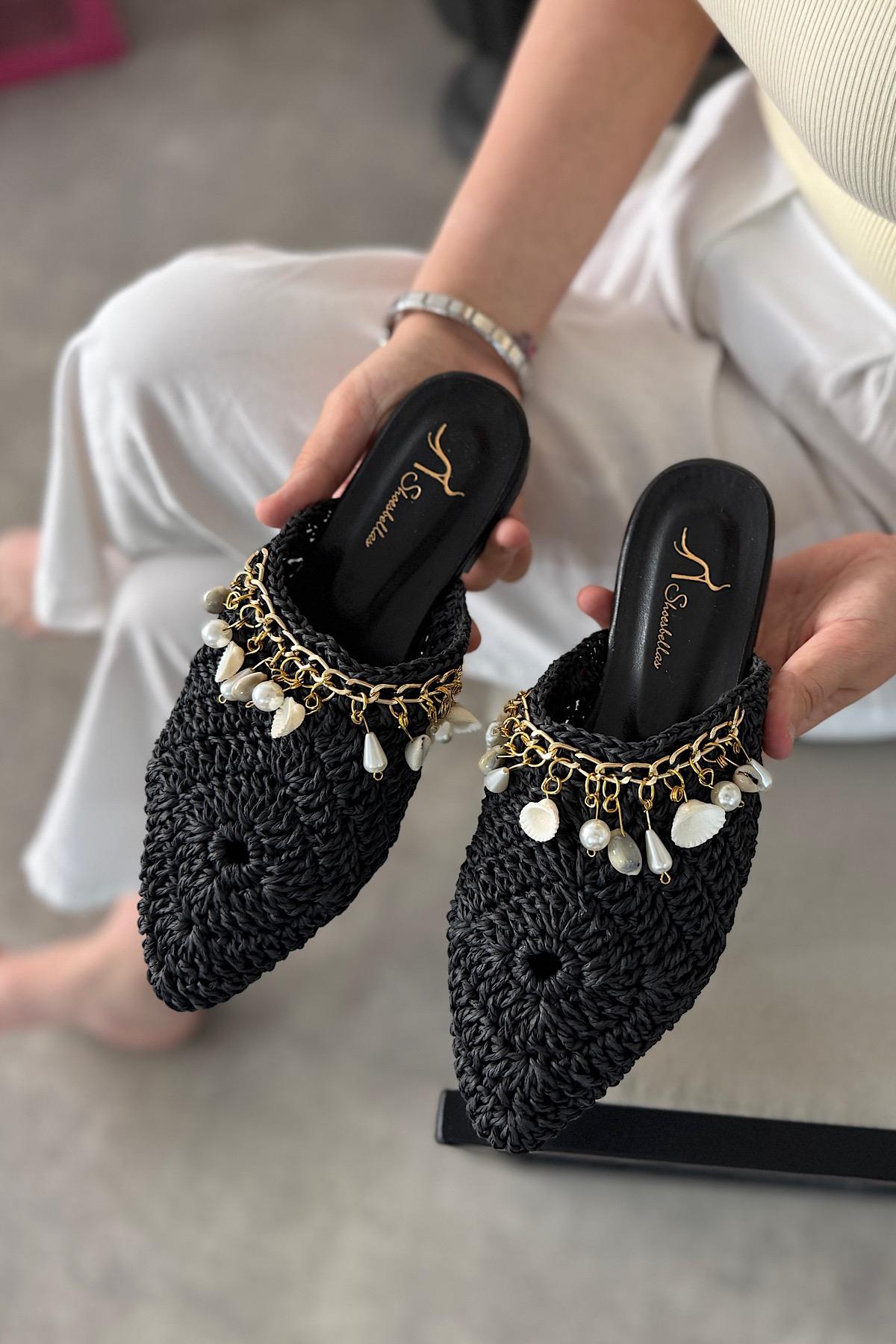 Clon Siyah Hasır Örgü Deniz Kabuk Detaylı Kadın Terlik