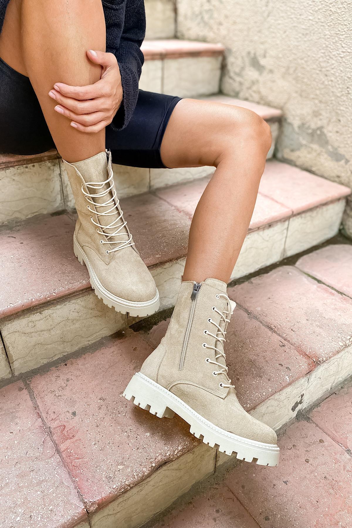 Edzard Bej Süet Bağcıklı Kadın Postal