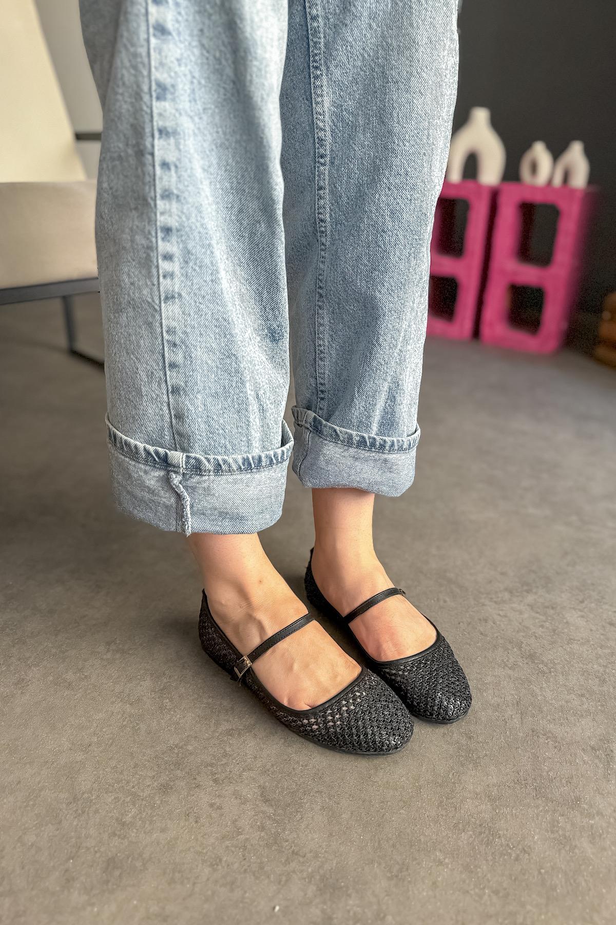 Irıs Siyah File Detaylı Kadın Babet