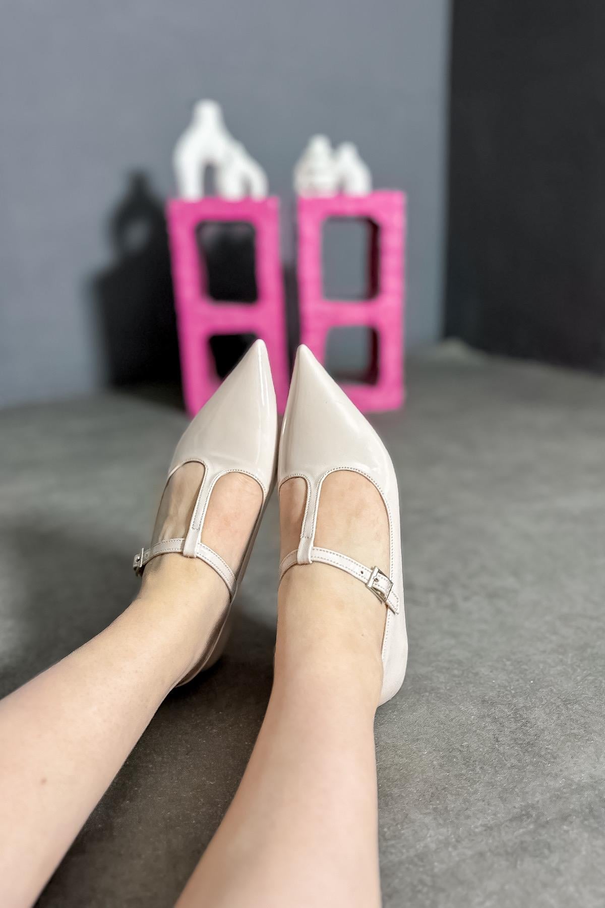 Oliw Bej Rugan Kadın Babet