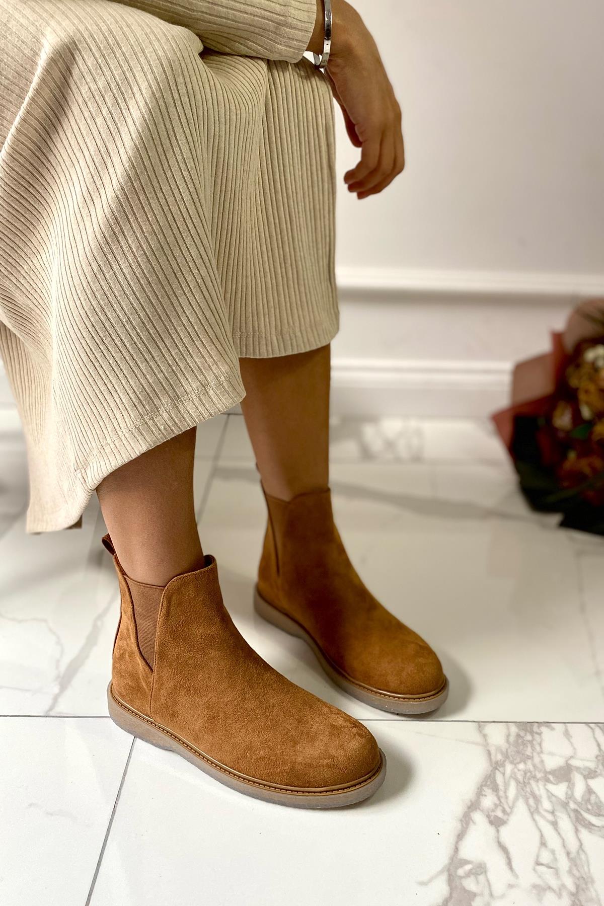 Remy Taba Lastkli Kadın Bot