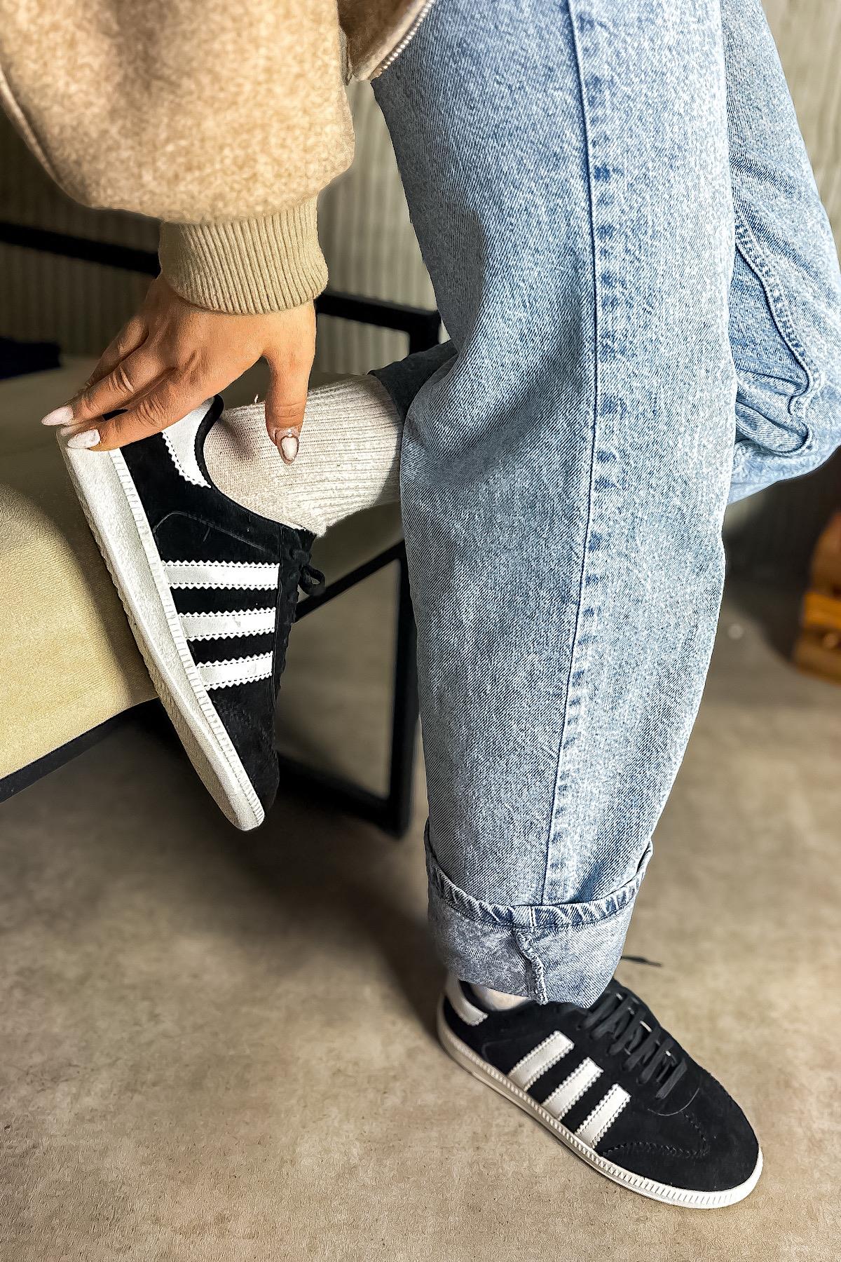 Snar Siyah Üç Çizgili Süet Kadın Sneakers