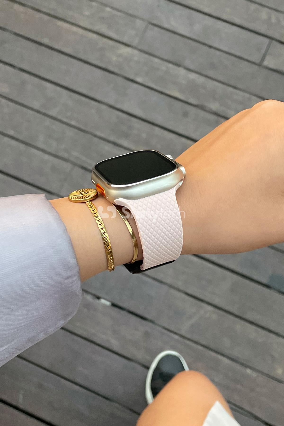 Apple Watch Uyumlu Modern Tokalı Kordon Kum Pembesi