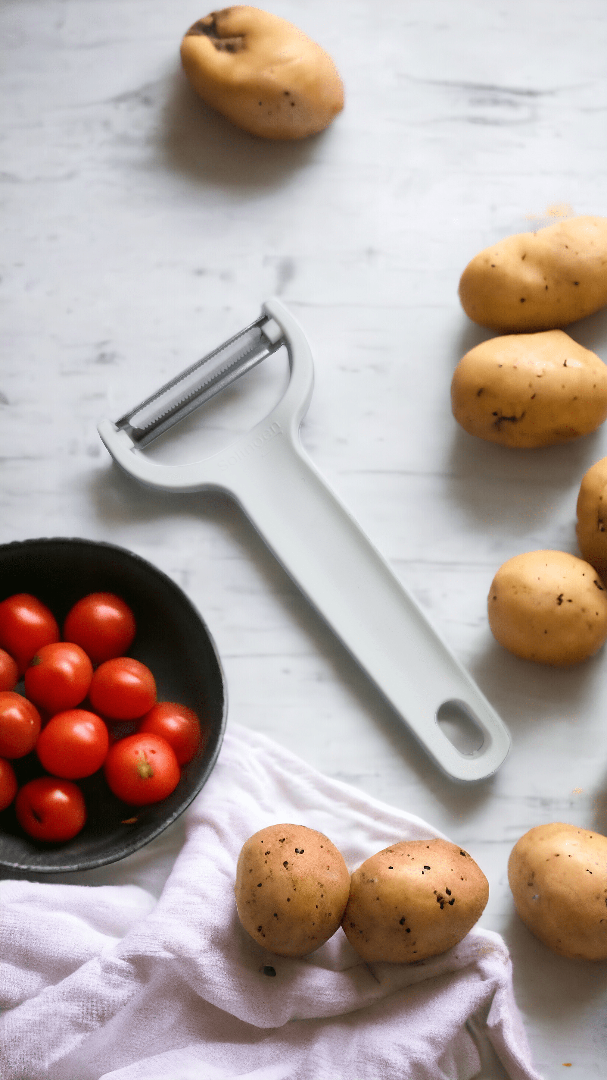 Solingen Paslanmaz Çelik Ağızlı Soyacak Meyve Sebze Soyacağı Beyaz