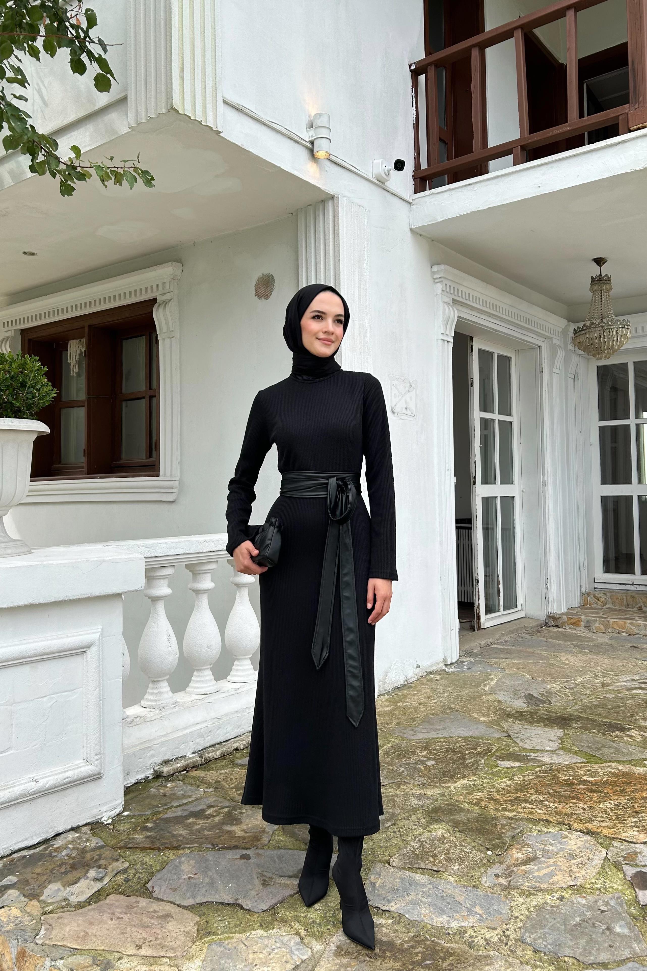 Deri Kemerli Triko Elbise - SİYAH Deri Kemerli Triko Elbise - SİYAH