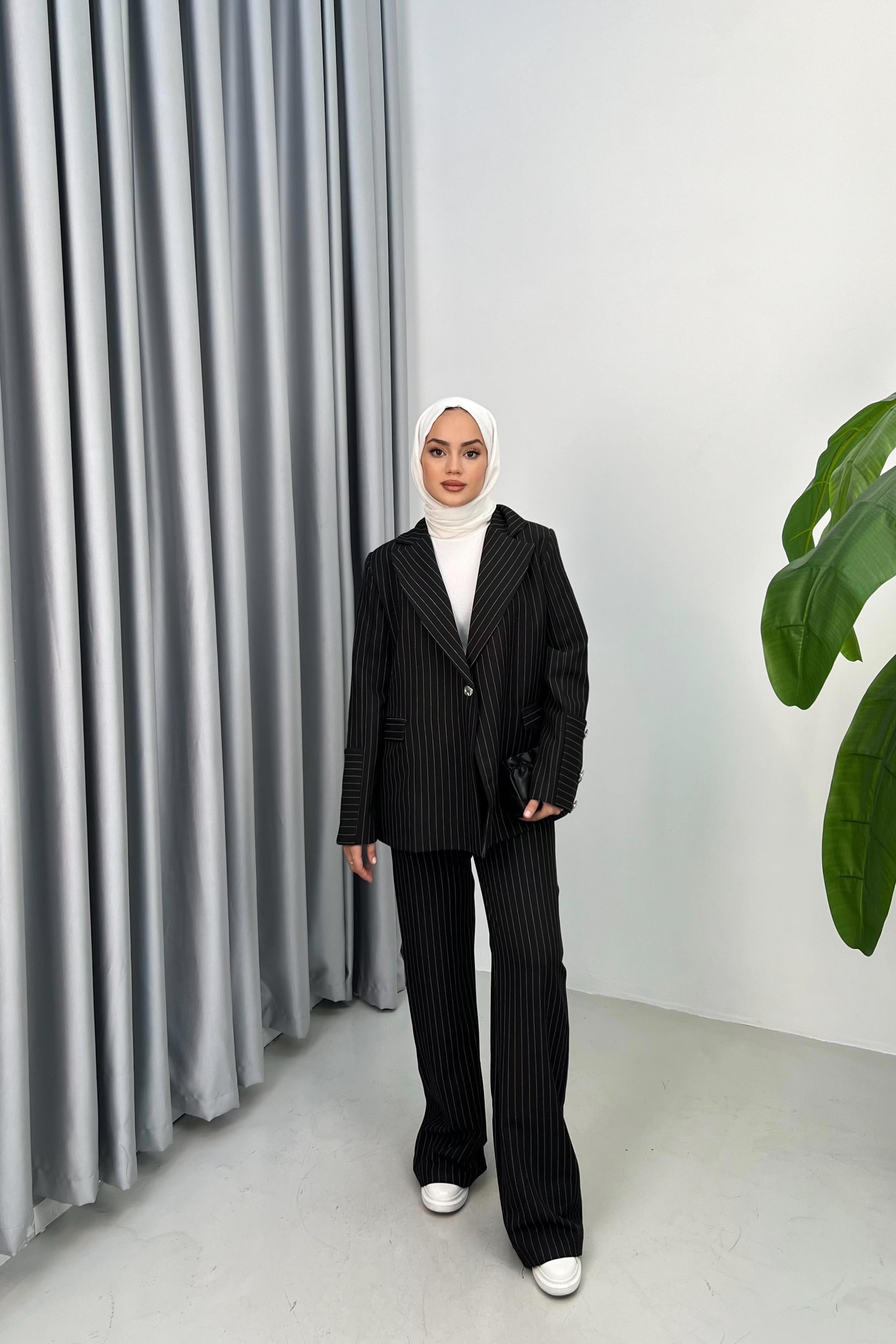 Çizgili Blazer Takım - SİYAH Çizgili Blazer Takım - SİYAH