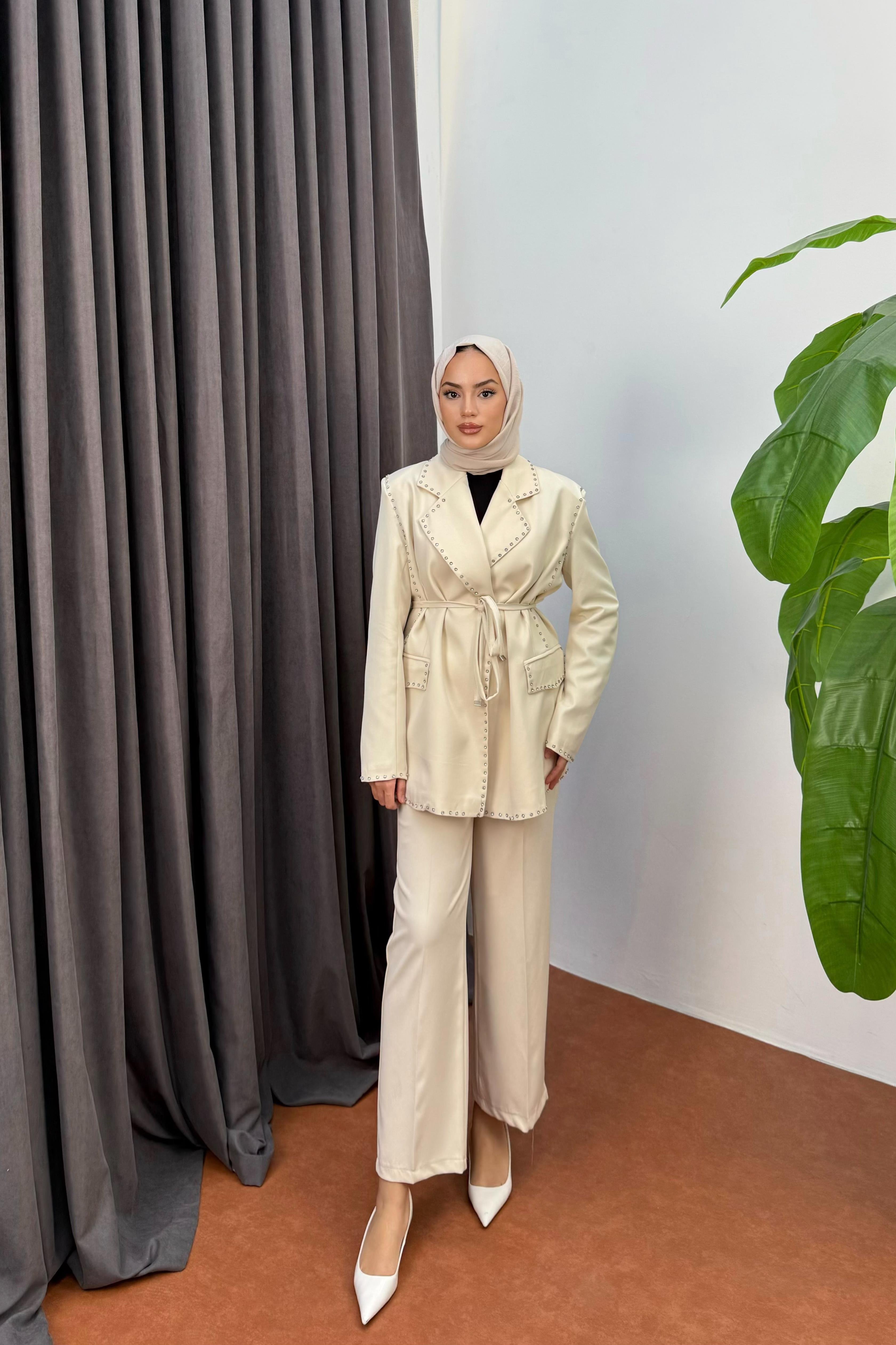 Taş İşlemeli Blazer Takım - TAŞ Taş İşlemeli Blazer Takım - TAŞ