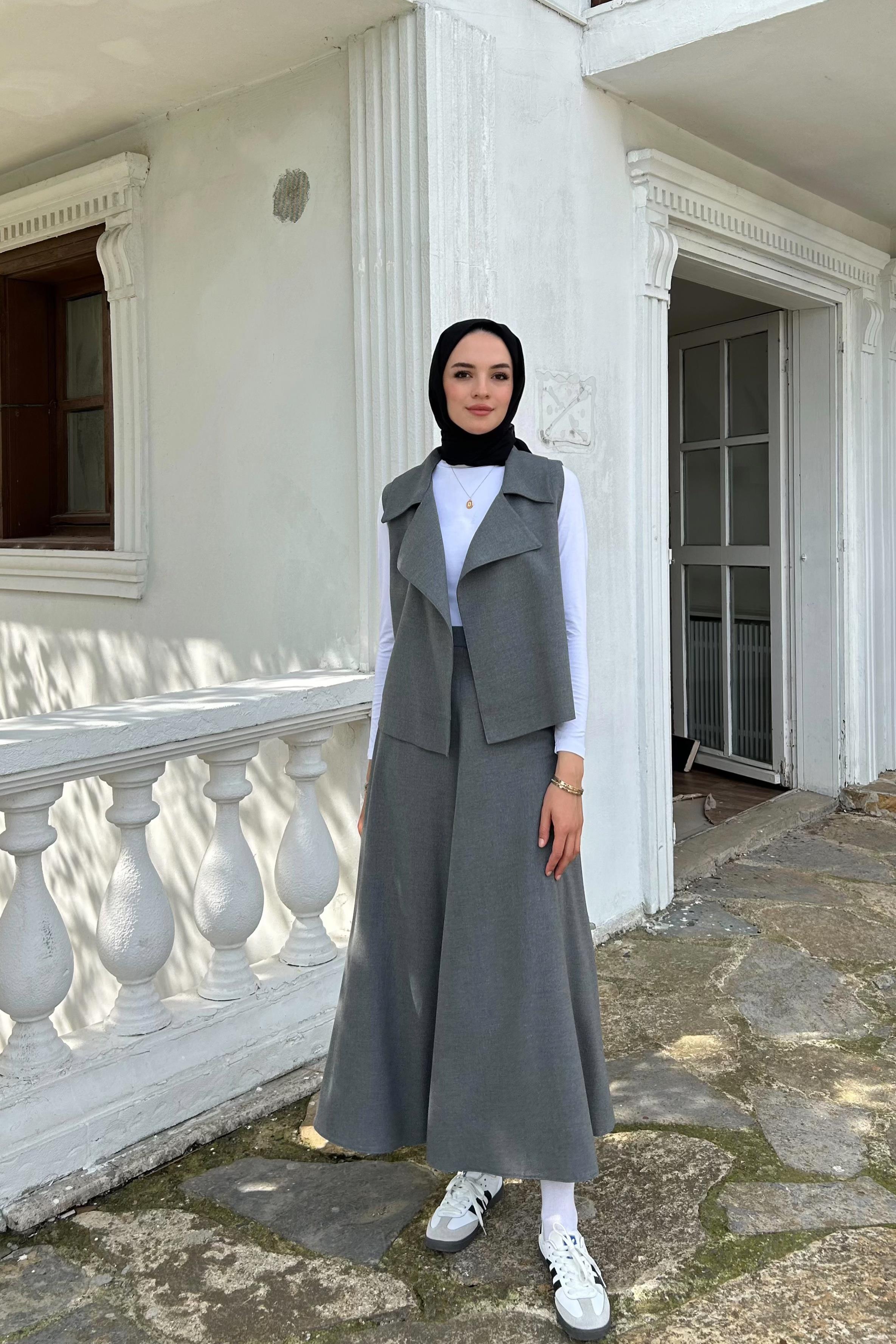 YELEK ETEKLİ TAKIM - GRİ YELEK ETEKLİ TAKIM - GRİ