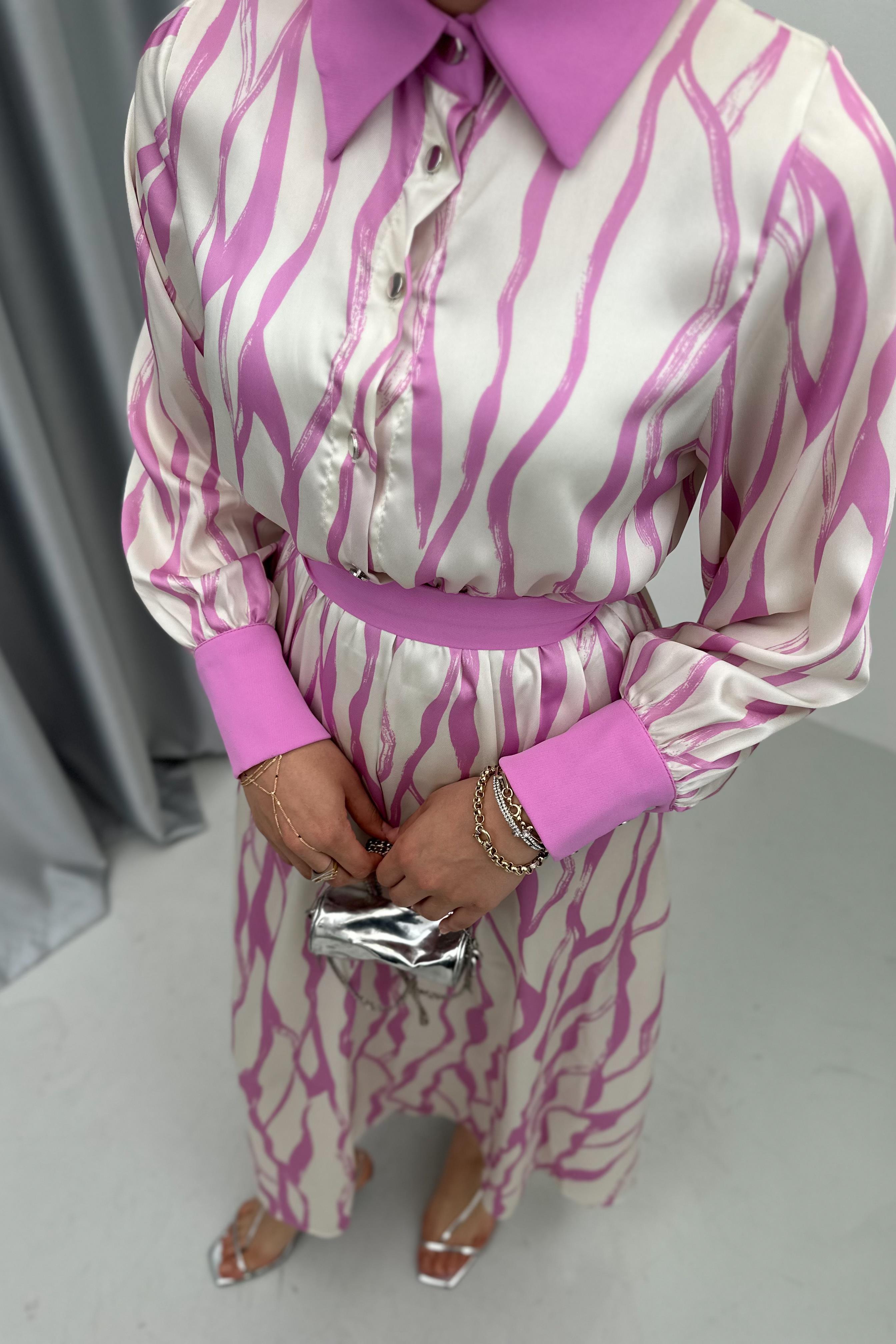 DESENLİ SATEN ELBİSE - PEMBE DESENLİ SATEN ELBİSE - PEMBE