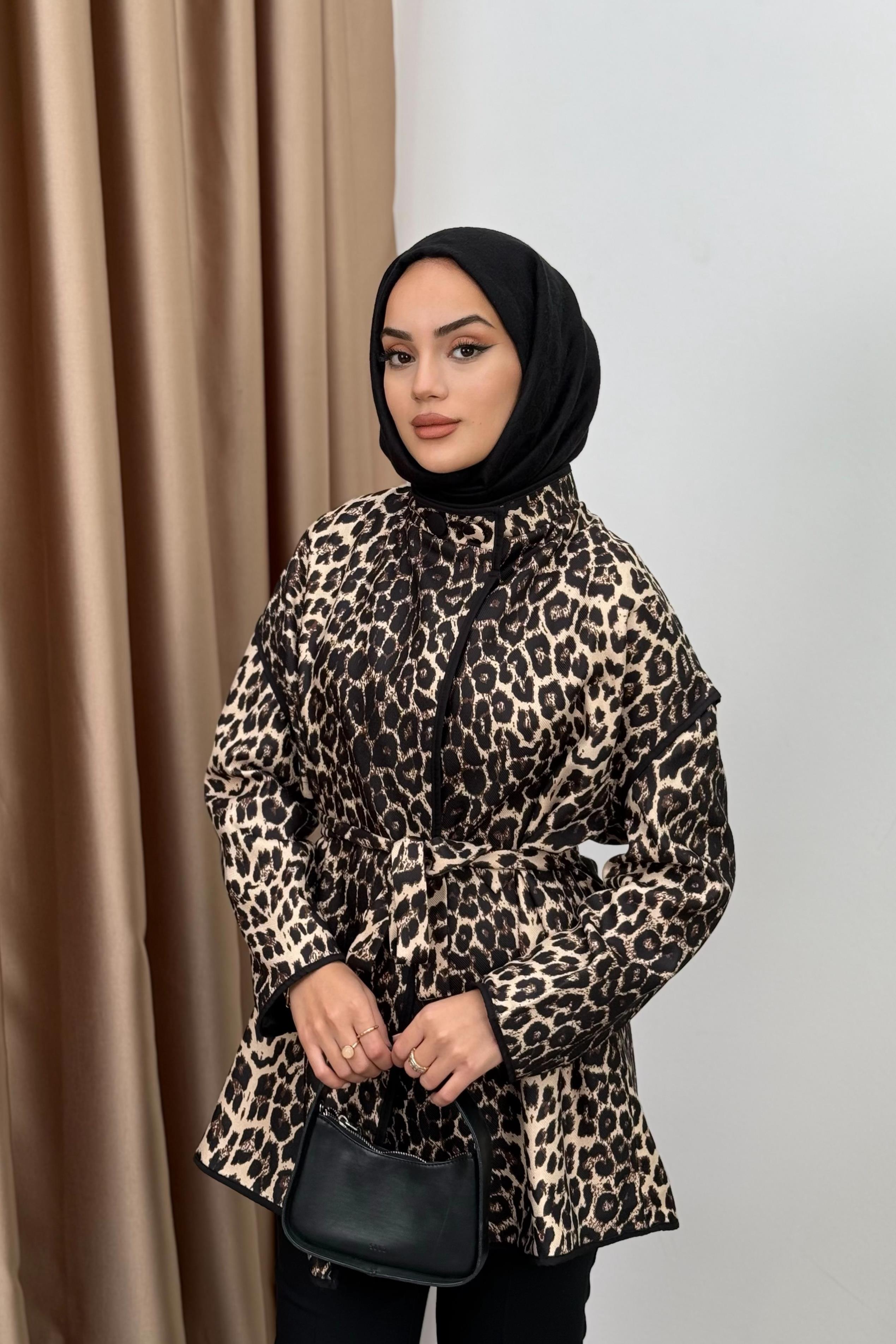 Dik Yaka Leopar Desenli Ceket - Bej Dik Yaka Leopar Desenli Ceket - Bej