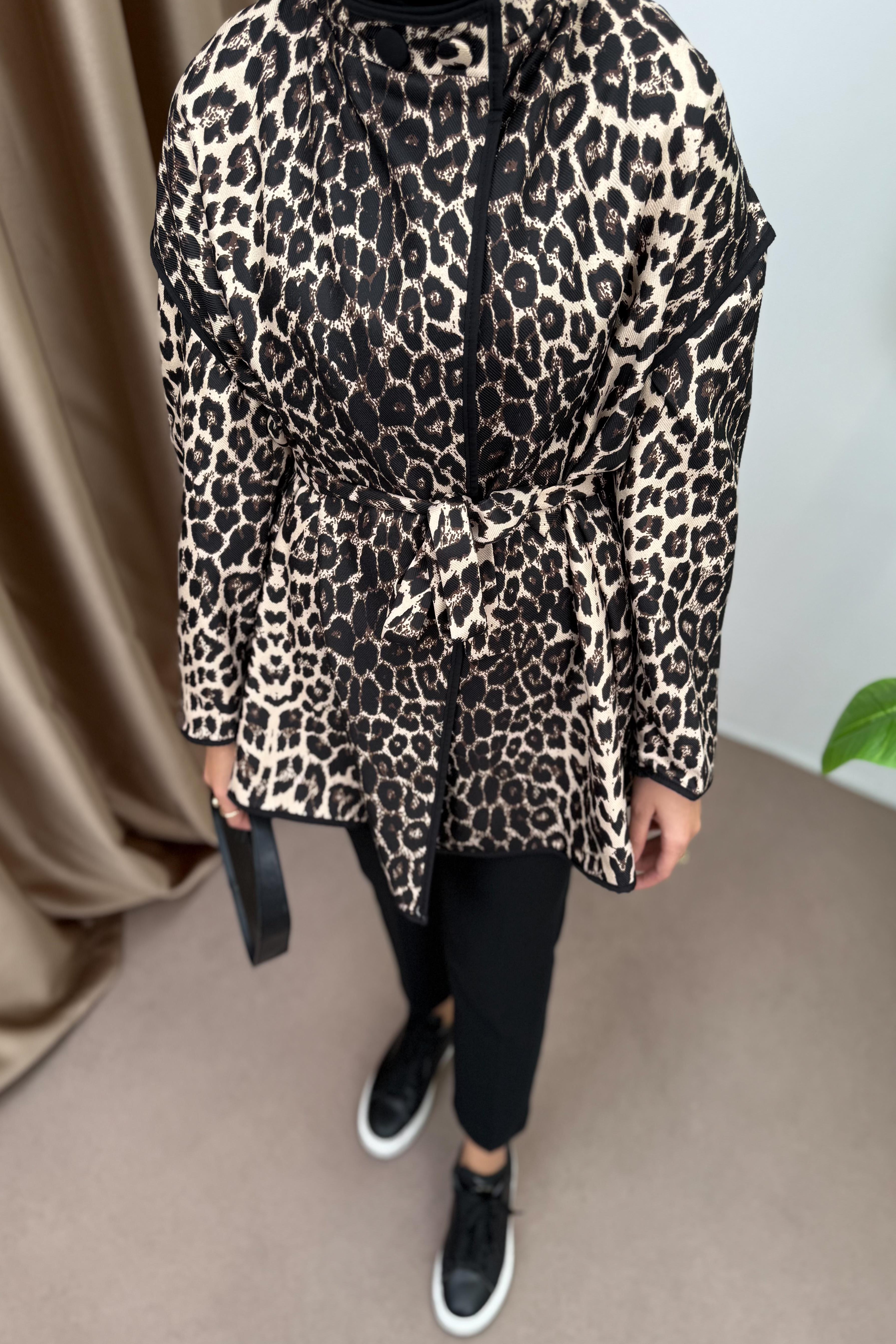 Dik Yaka Leopar Desenli Ceket - Bej Dik Yaka Leopar Desenli Ceket - Bej