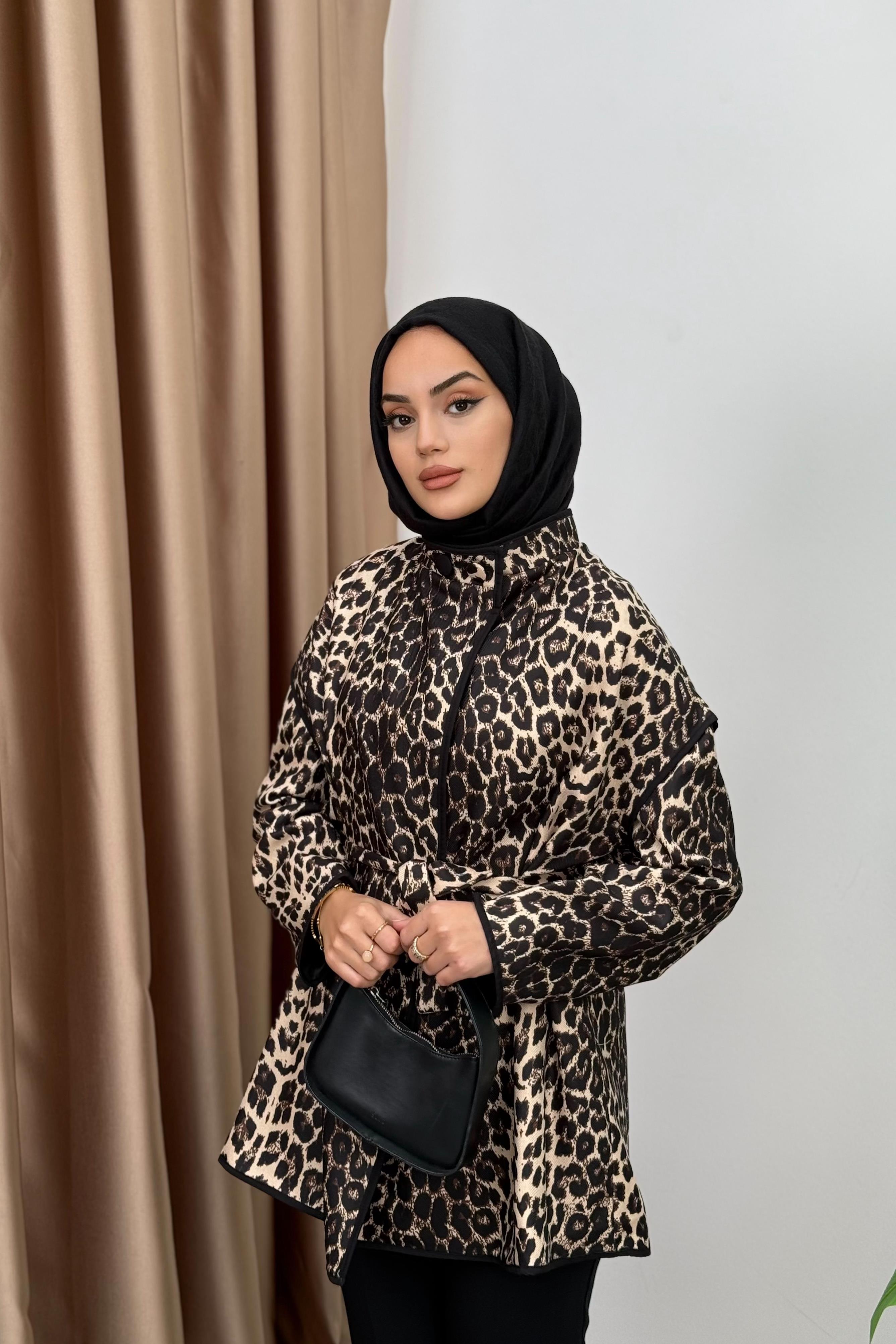 Dik Yaka Leopar Desenli Ceket - Bej Dik Yaka Leopar Desenli Ceket - Bej