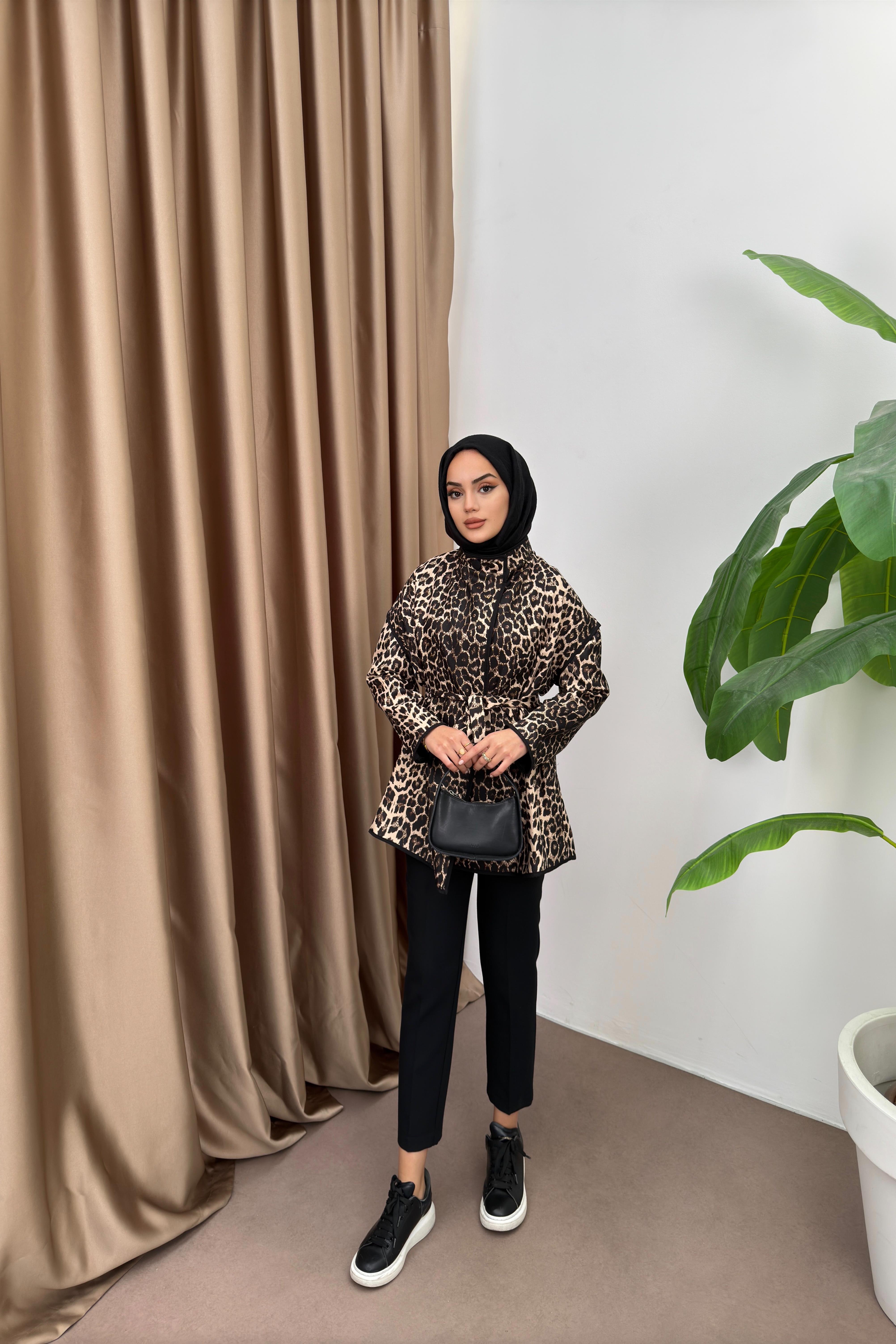 Dik Yaka Leopar Desenli Ceket - Bej Dik Yaka Leopar Desenli Ceket - Bej