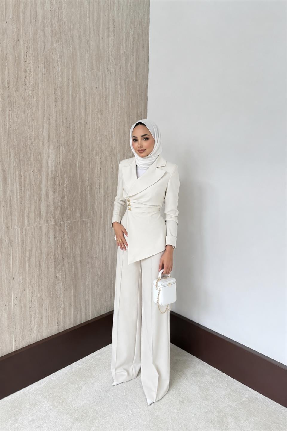 Asimetrik Blazer Ceketli Takım - Ekru