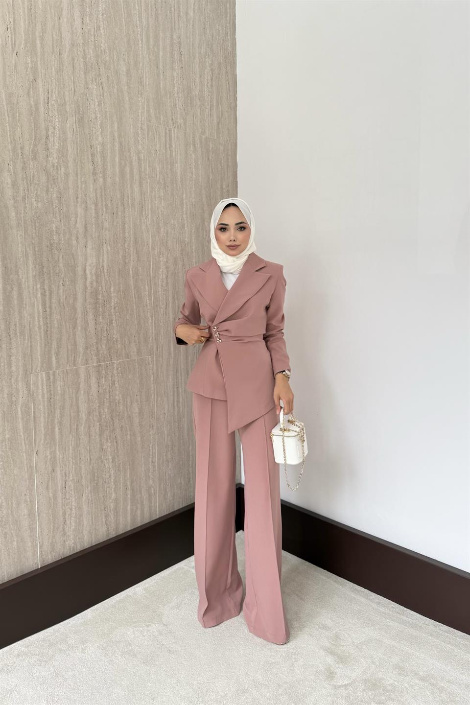 Asimetrik Blazer Ceketli Takım - Pudra