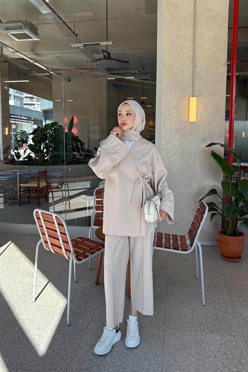 Bağlamalı Kaşe Takım - Bej