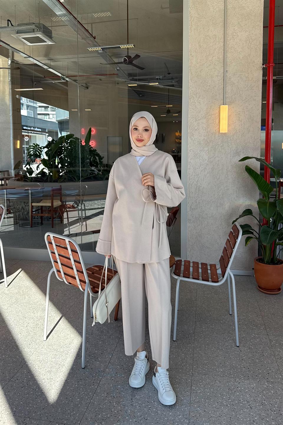 Bağlamalı Kaşe Takım - Bej