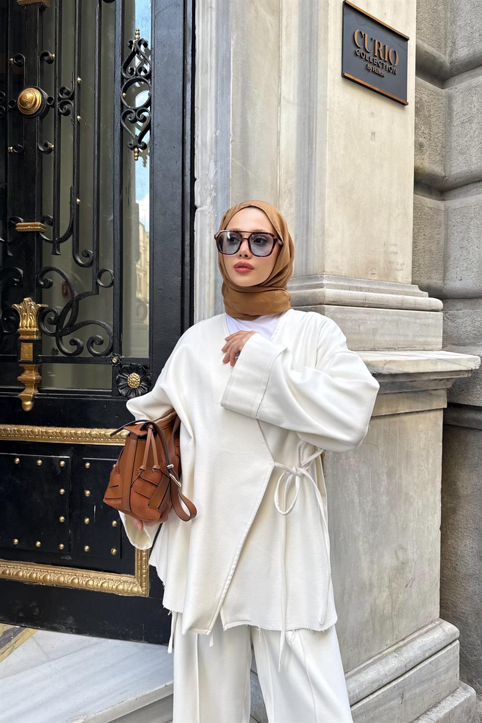 Bağlamalı Kaşe Takım - Ekru