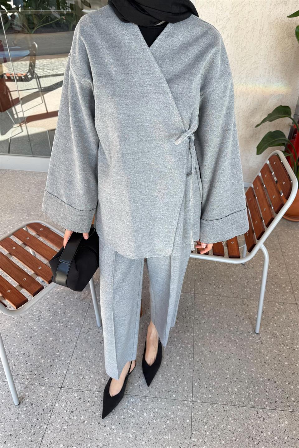 Bağlamalı Kaşe Takım - Gri