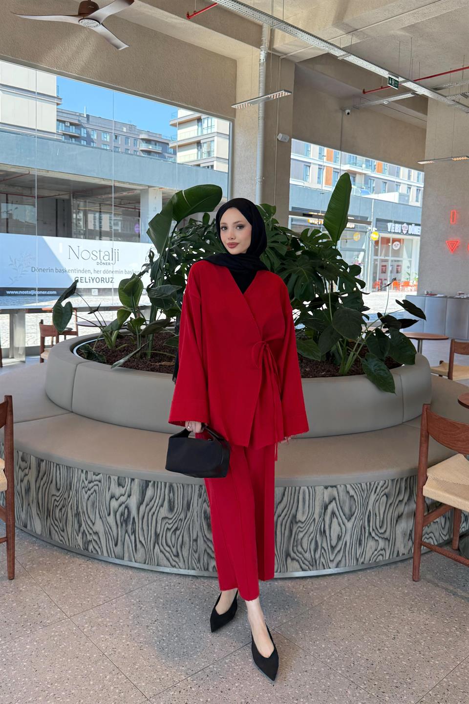 Bağlamalı Kaşe Takım - Kırmızı