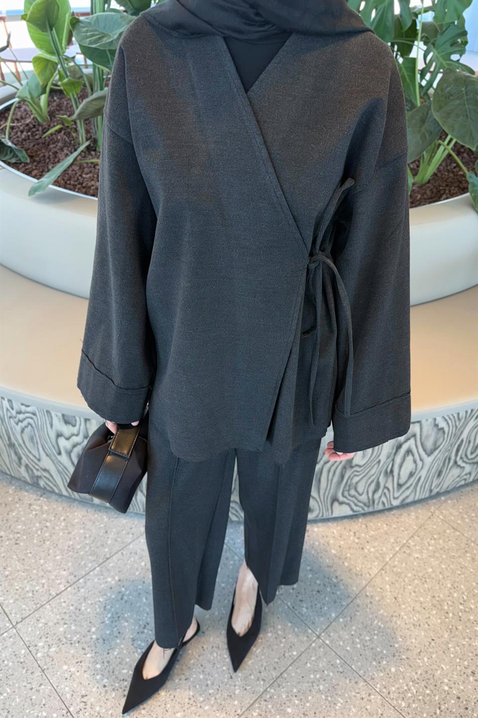 Bağlamalı Kaşe Takım - Siyah