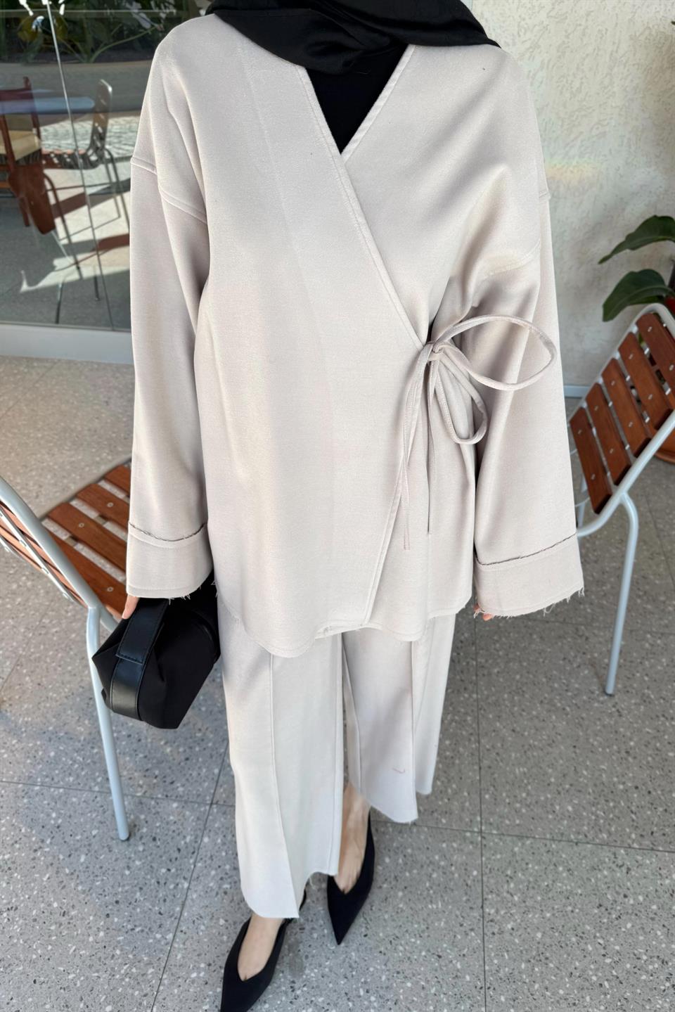 Bağlamalı Kaşe Takım - Taş