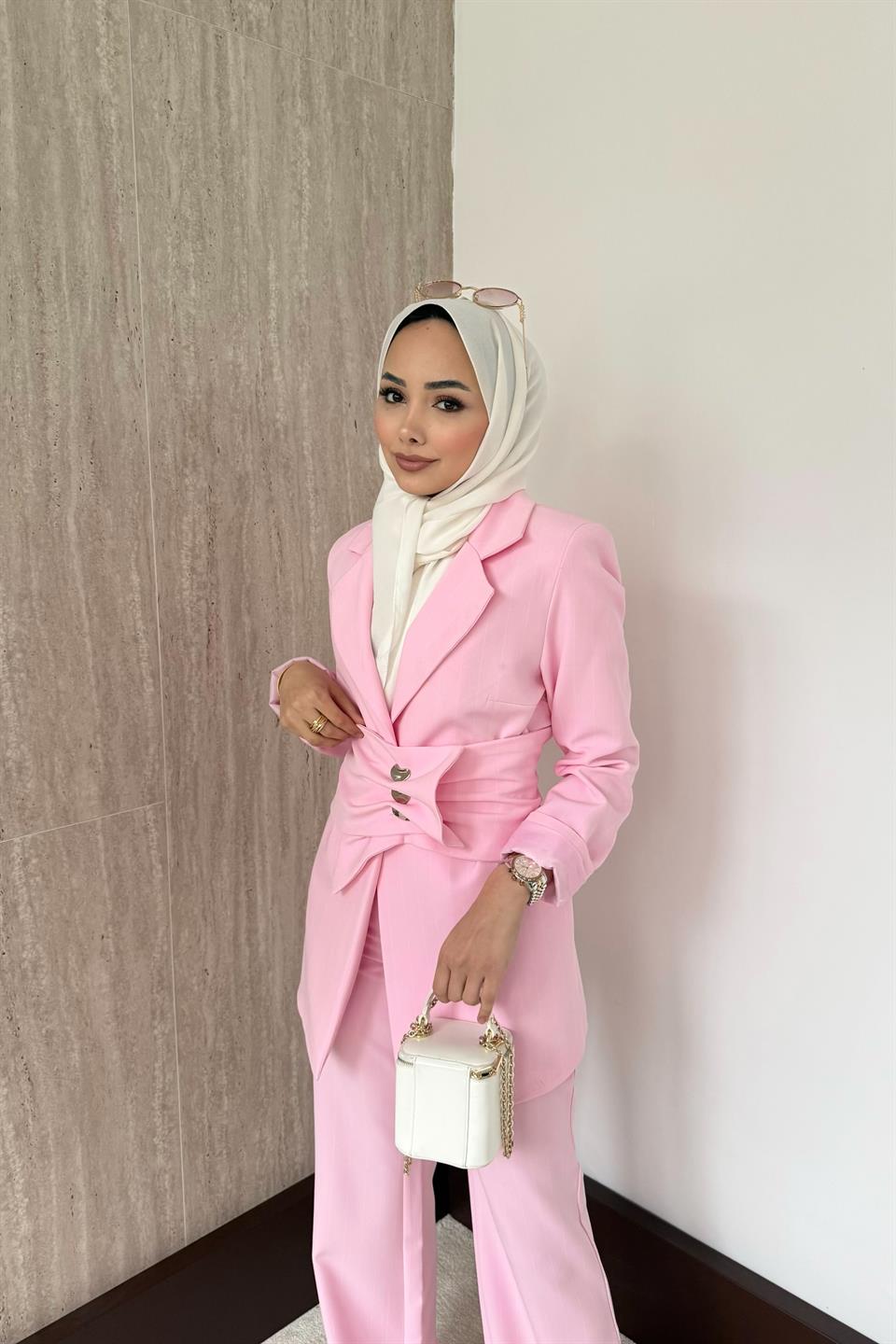 Belden Kemerli Çizgili Blazer Takım - Pembe