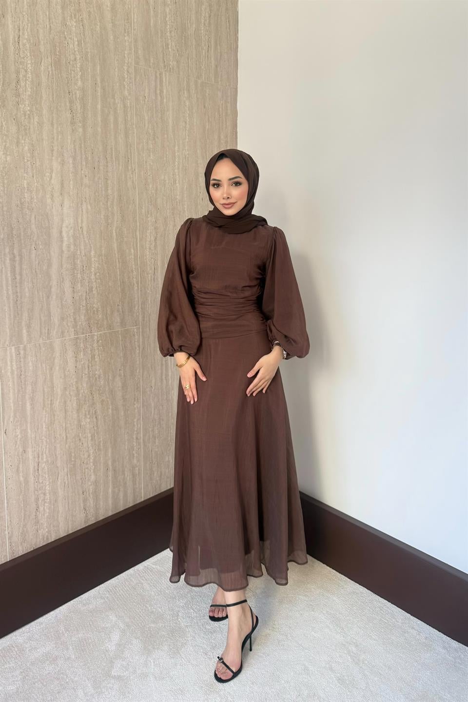 Belden Oturtmalı Elbise - Kahve