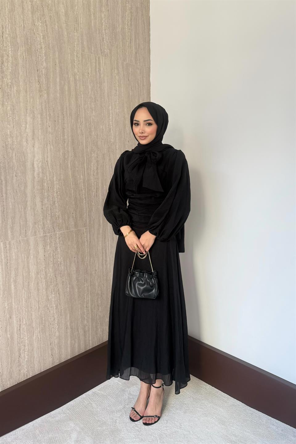 Belden Oturtmalı Elbise - Siyah