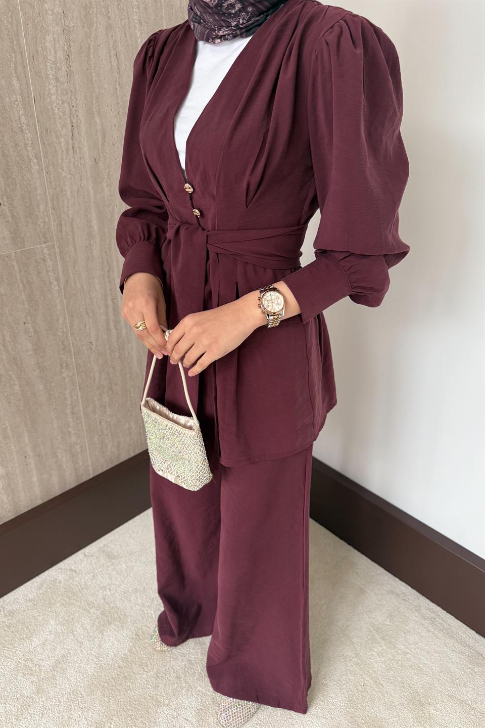 Belden Oturtmalı Model Pantolonlu Takım - Bordo