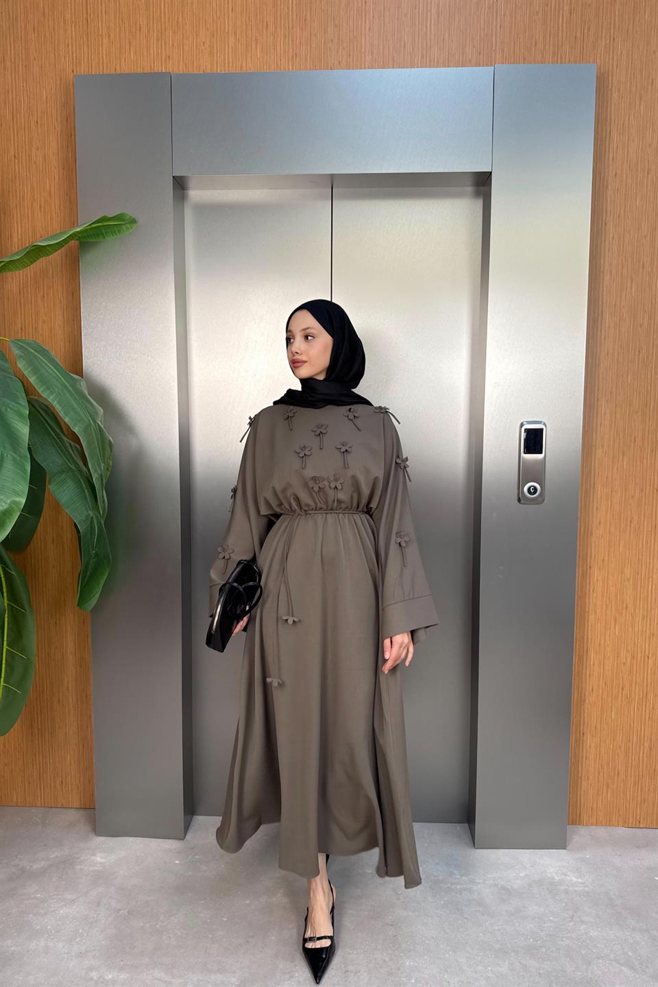 Flower Detailed Dress - Brown