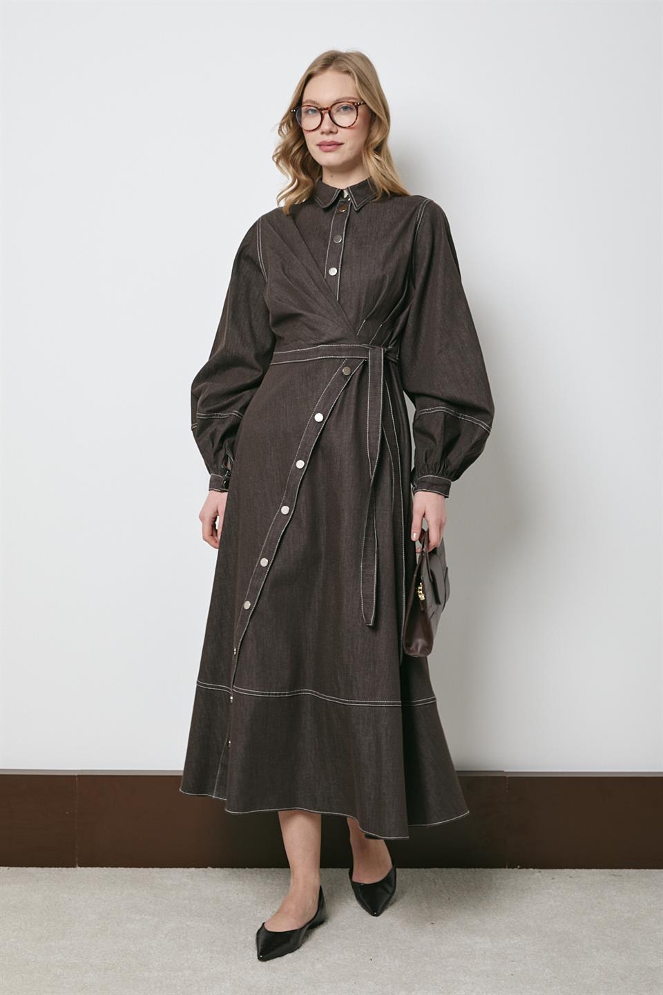 Çıt Çıt Düğmeli Bağlamalı Kot Elbise - Kahve