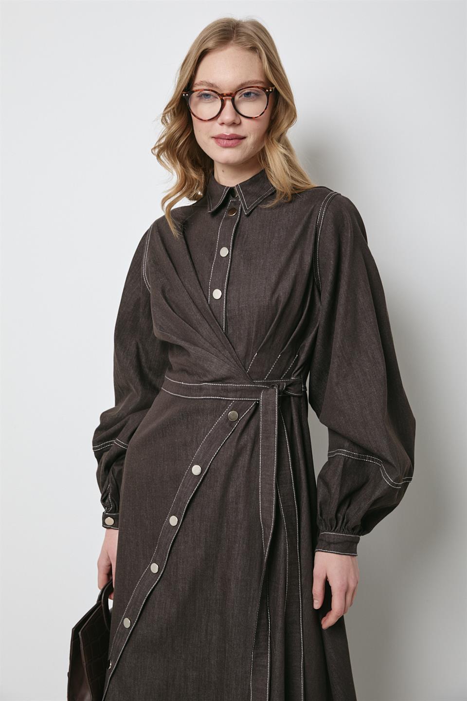 Çıt Çıt Düğmeli Bağlamalı Kot Elbise - Kahve