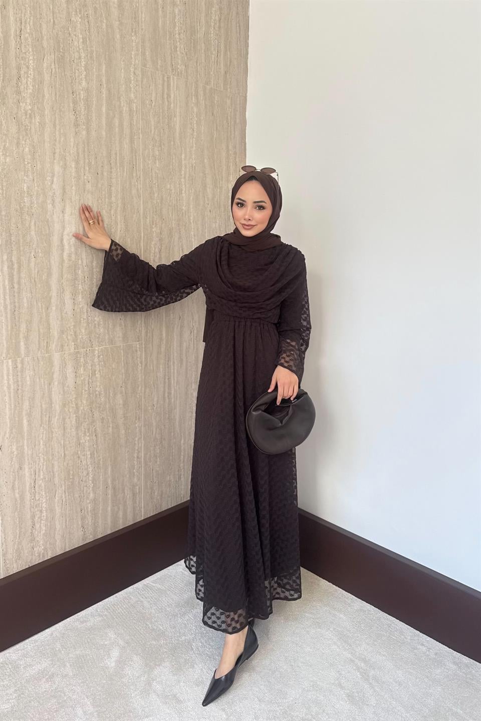 Degaje yaka Dantel Etekli Takım - Kahve