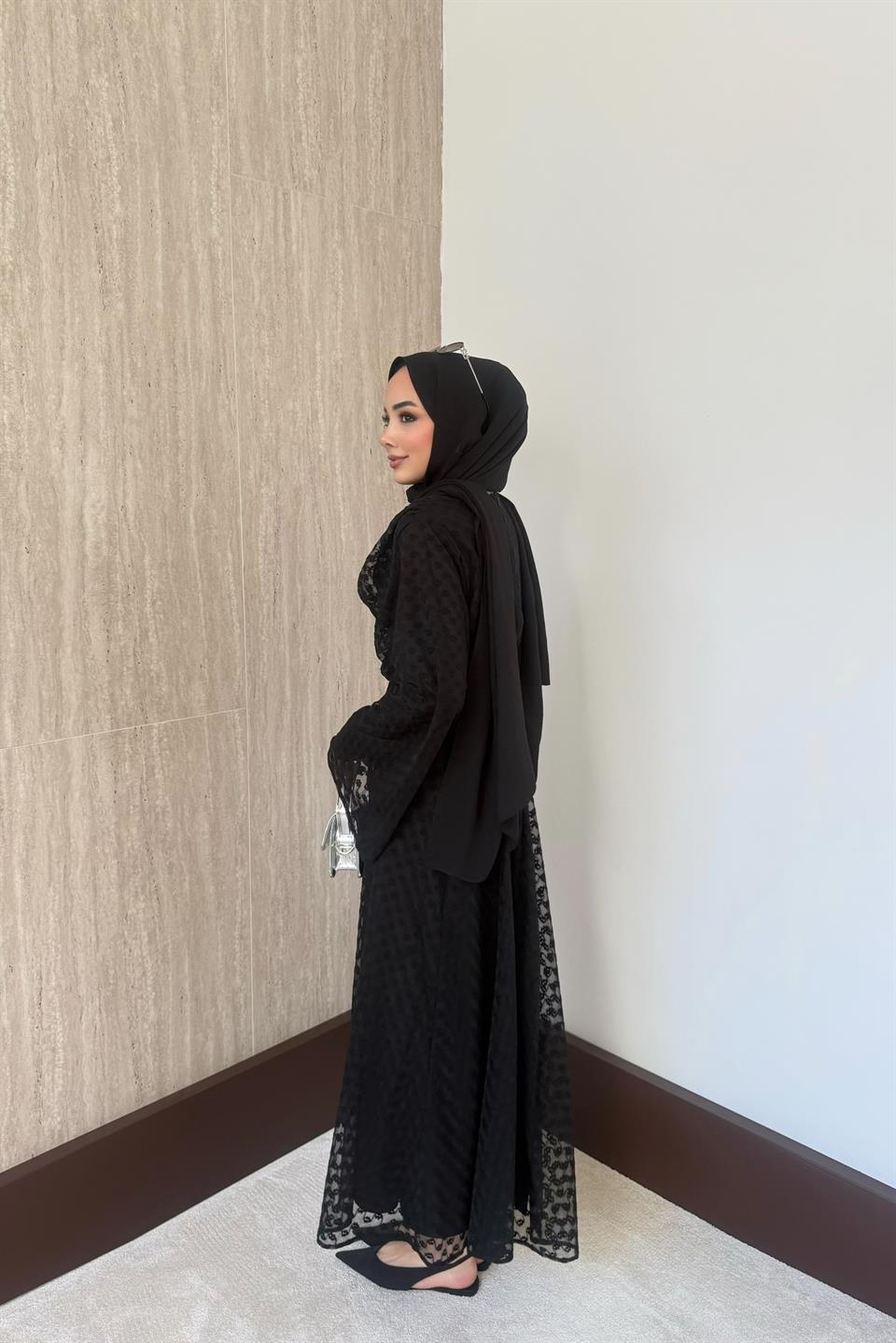 Degaje yaka Dantel Etekli Takım - Siyah