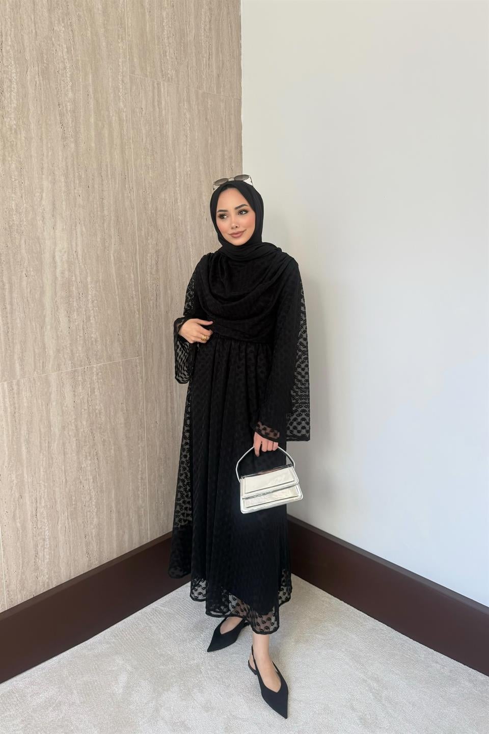 Degaje yaka Dantel Etekli Takım - Siyah