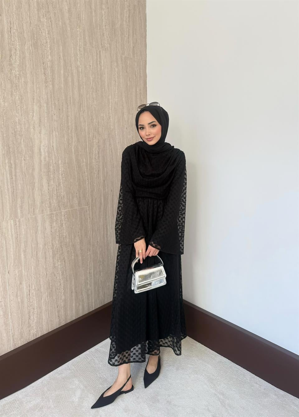 Degaje yaka Dantel Etekli Takım - Siyah