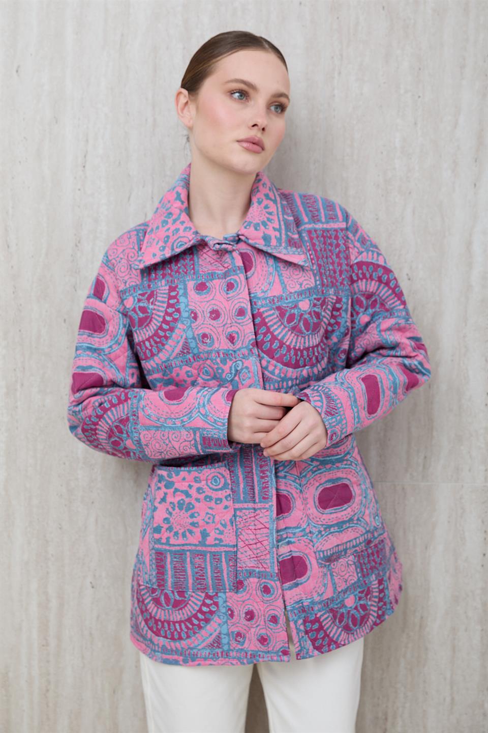 Desenli Kapitone Ceket - Pembe