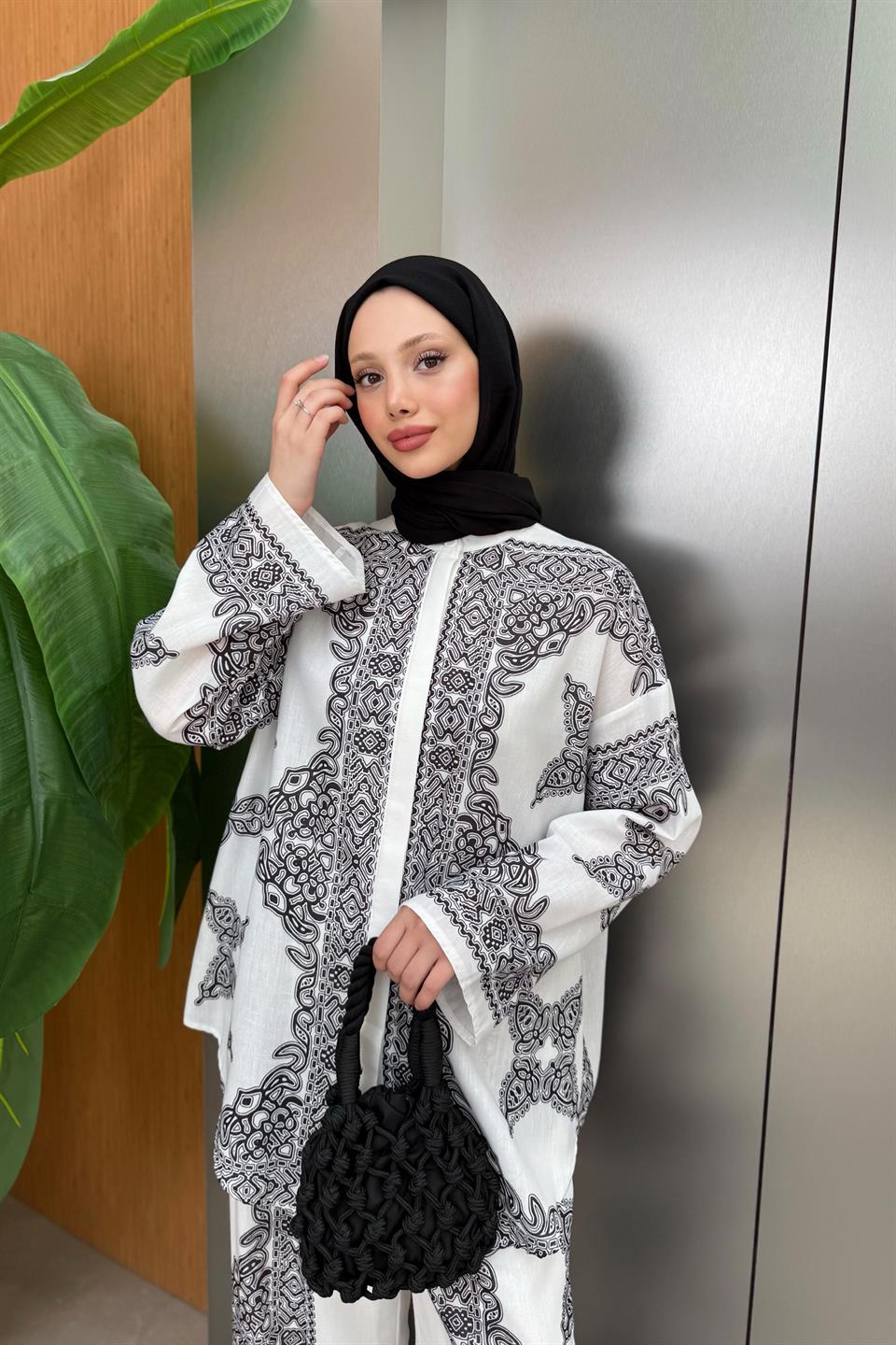 Patterned Linen Trouser Suit - Black