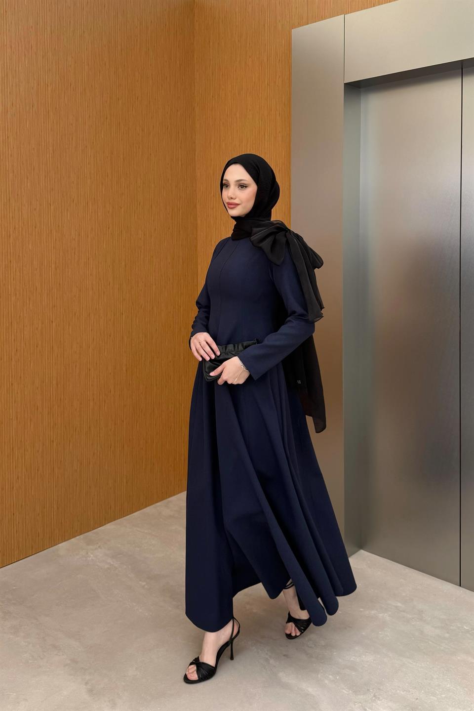 Fiyonklu Belden Oturtmalı Elbise - Lacivert